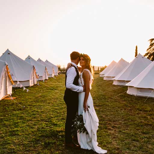 Nos locations de Tente Mariage Tipi boda en el tipi del pueblo 1 1 - Nuestros alquileres de Carpa Boda Tipi