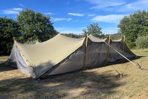 location panneaux cristal pour tente nomade