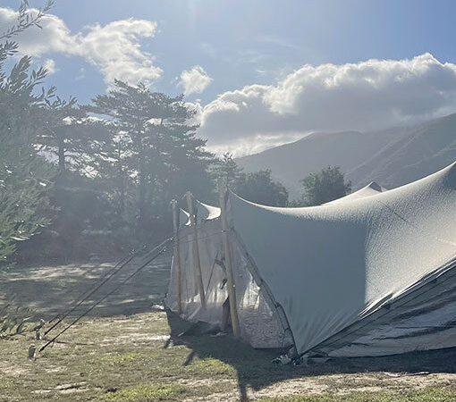 location panneaux cristal pour tente nomade